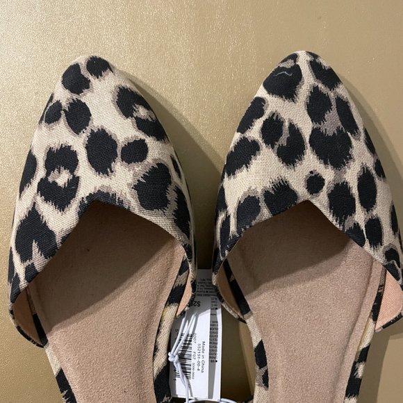 Old Navy Canvas Leopard-Print D'Orsay Flats for Women - Picture 6 of 10